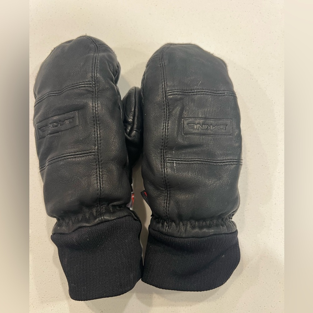 Dakine Women’s Black Leather Mittens - Warmest Rating, Fits XS (Size Small 6.5)